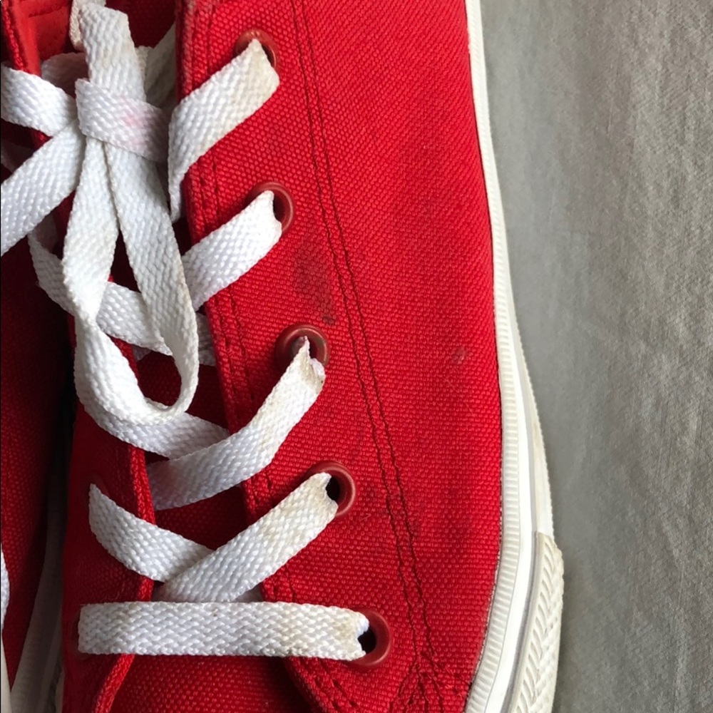 Red Converse - Picture 7 of 7